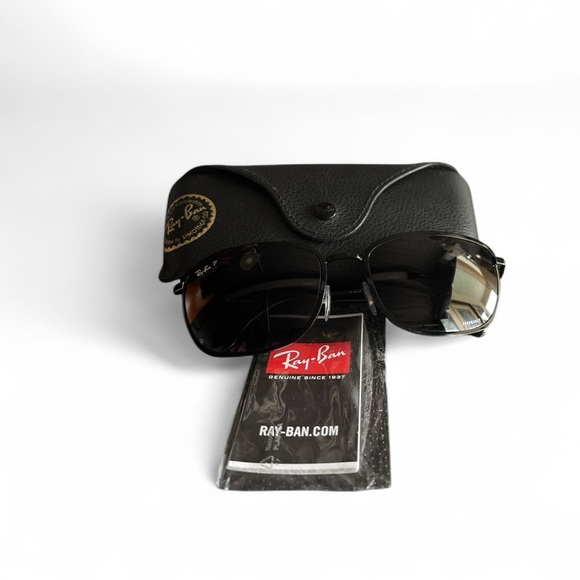 Ray-Ban Classic Black Sunglasses with Case - Picture 4 of 6